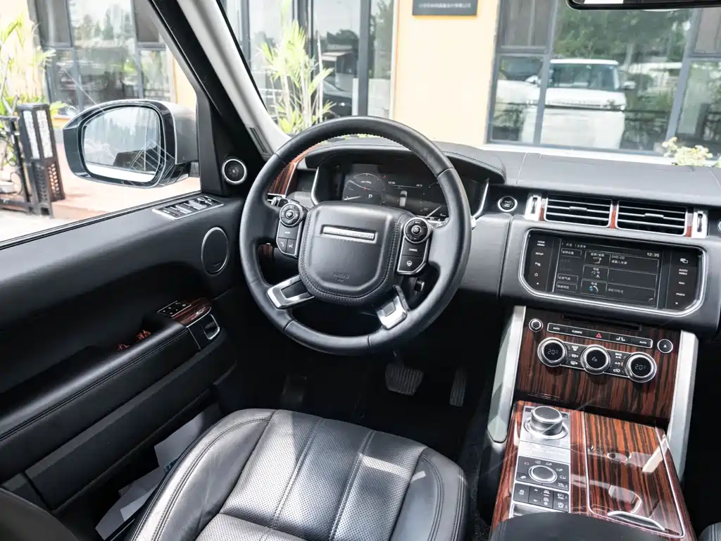 Land Rover Range Rover 2015 — фото 12