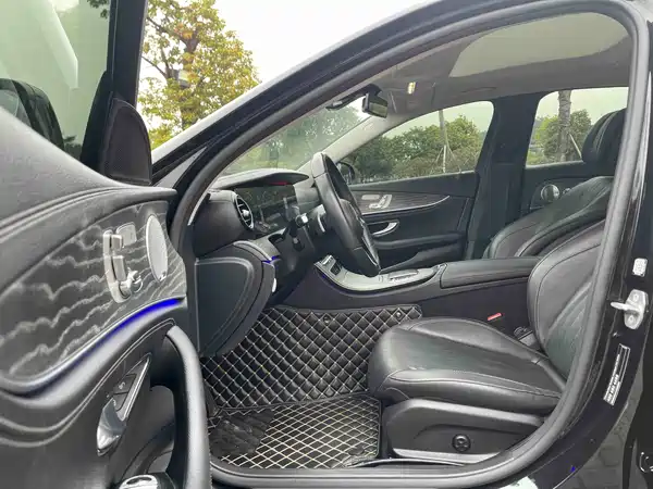 Mercedes-Benz E-Class 2021