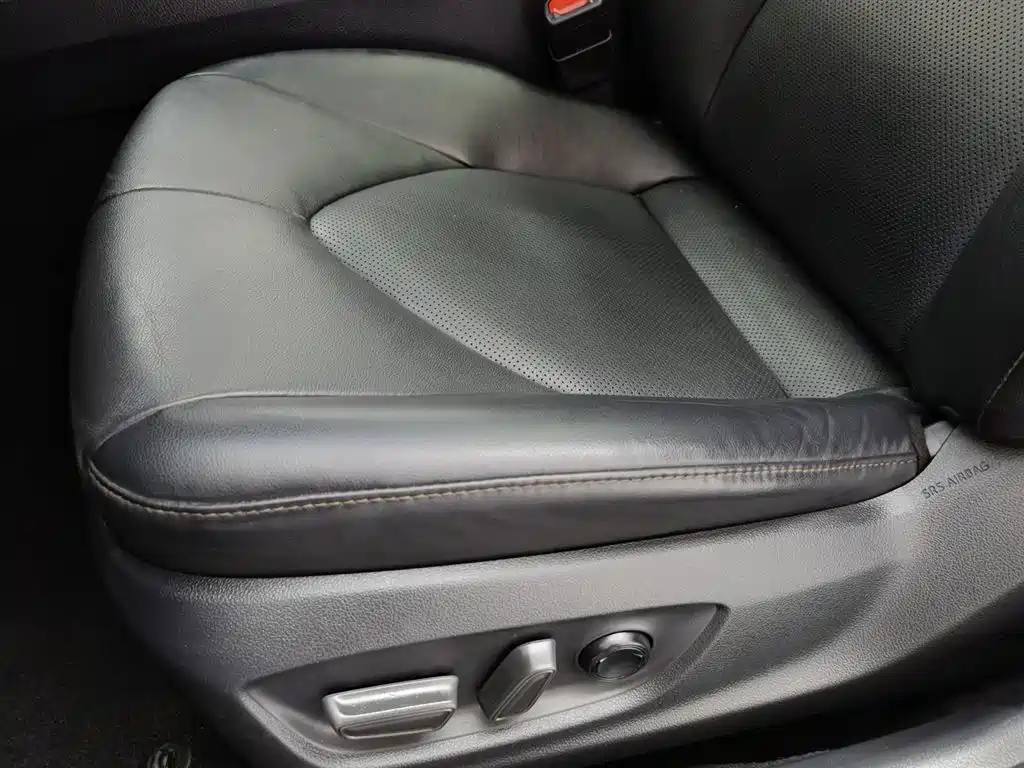 Toyota Camry 2022 — фото 20
