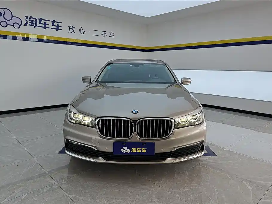 BMW 7 Series 2017 — фото 2