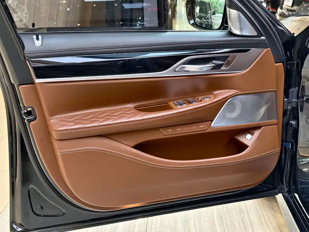 BMW 7 Series 2021