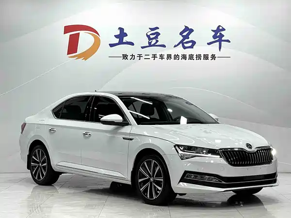 Skoda Superb 2022