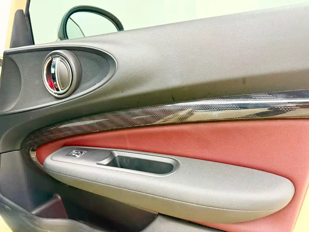 MINI Clubman 2018 — фото 13