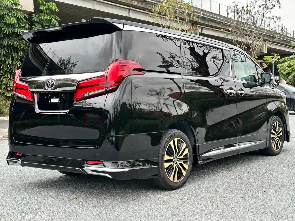 Toyota Alphard 2019 — фото 4
