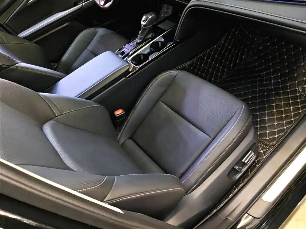 Toyota Camry 2025 — фото 25