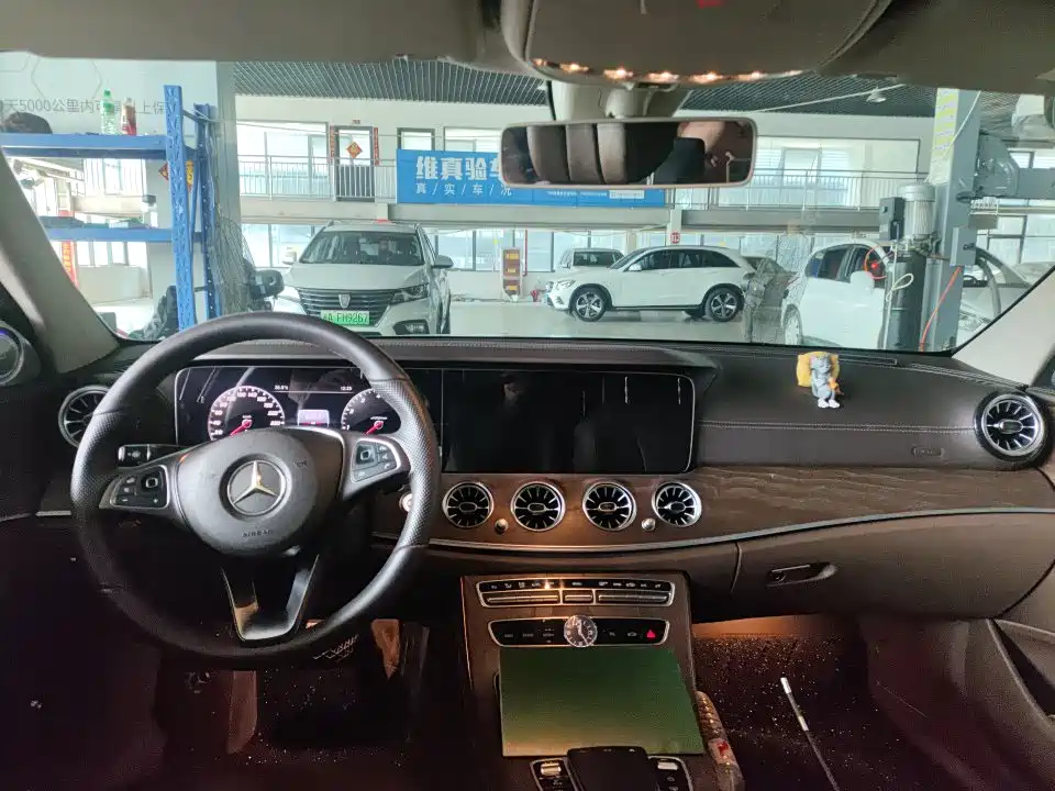 Mercedes-Benz E-Class 2018