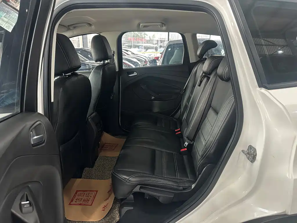 Ford Kuga 2015 — фото 5