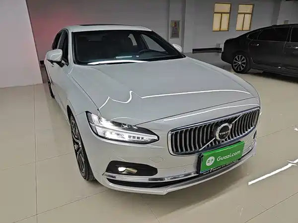 Volvo S90 2021