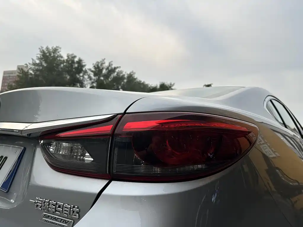 Mazda Atenza 2018 — фото 27