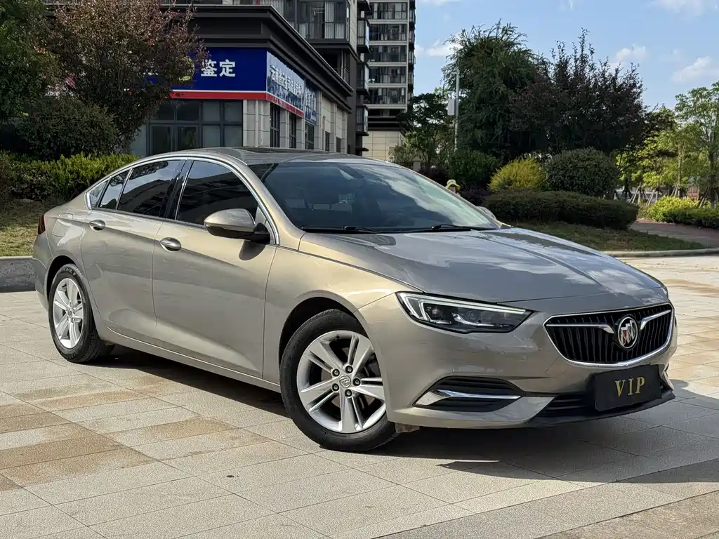Buick Regal 2018 — фото 2