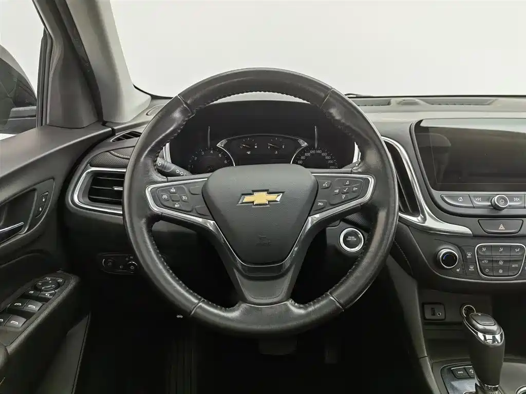 Chevrolet Equinox 2018 — фото 11
