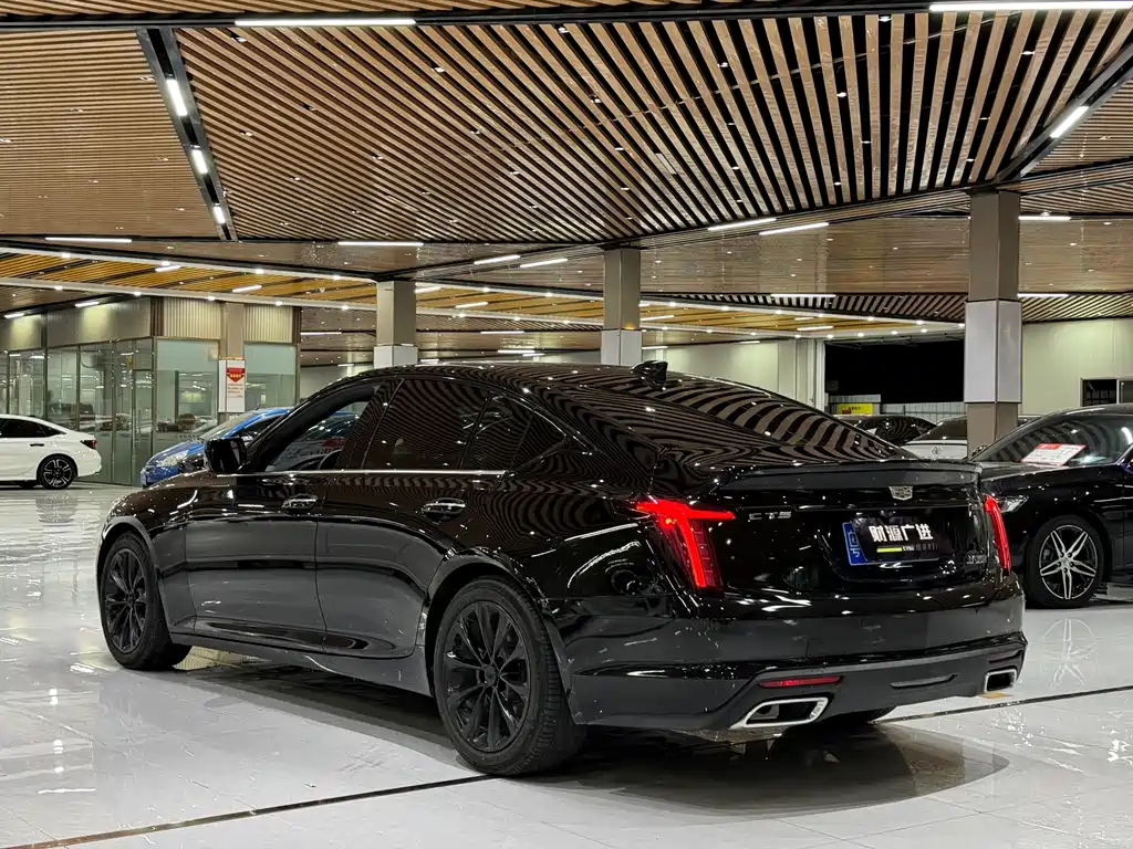 Cadillac CT5 2021 — фото 11