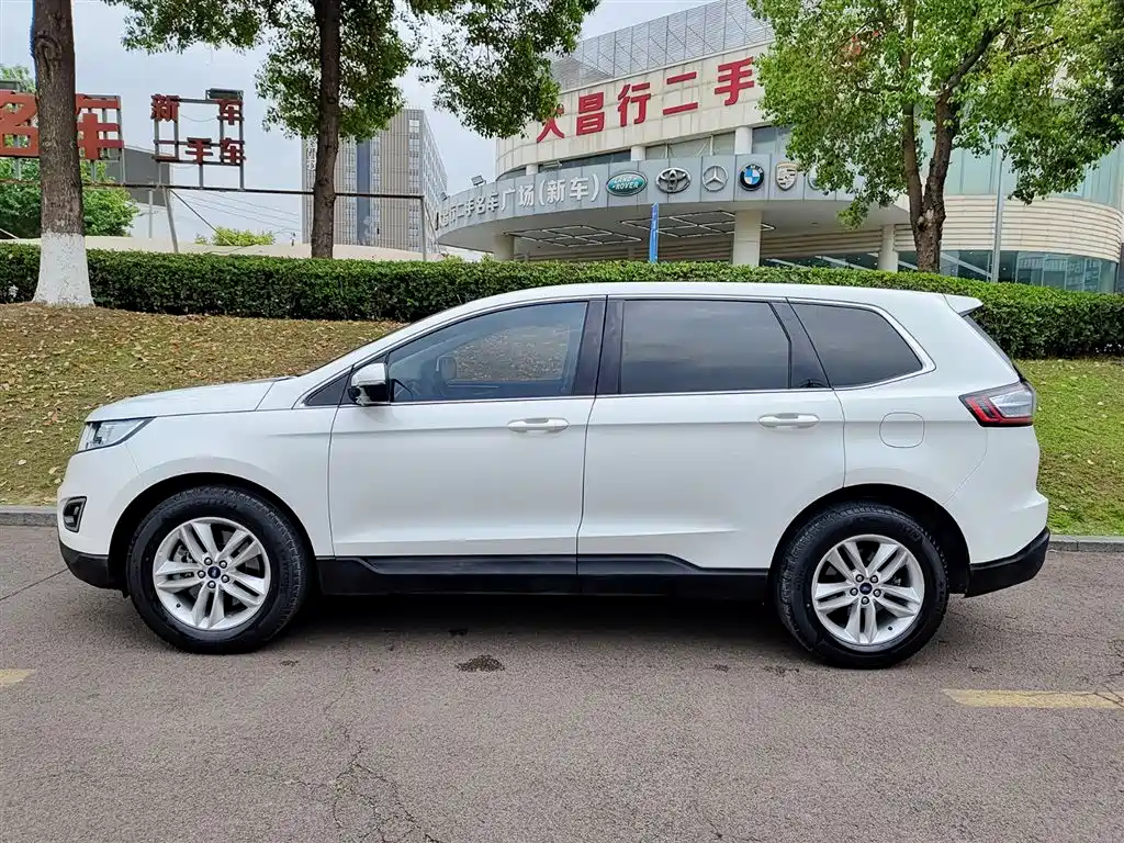 Ford Edge 2016 — фото 3