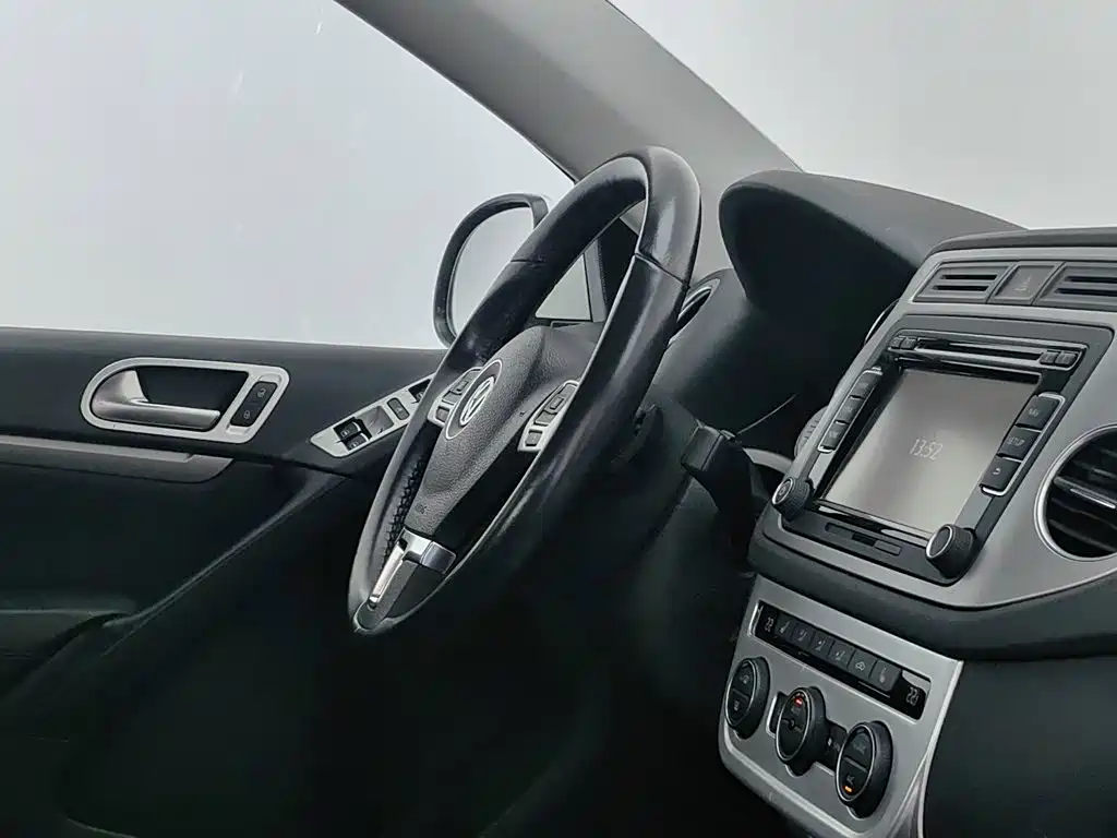 Volkswagen Tiguan 2016 — фото 22