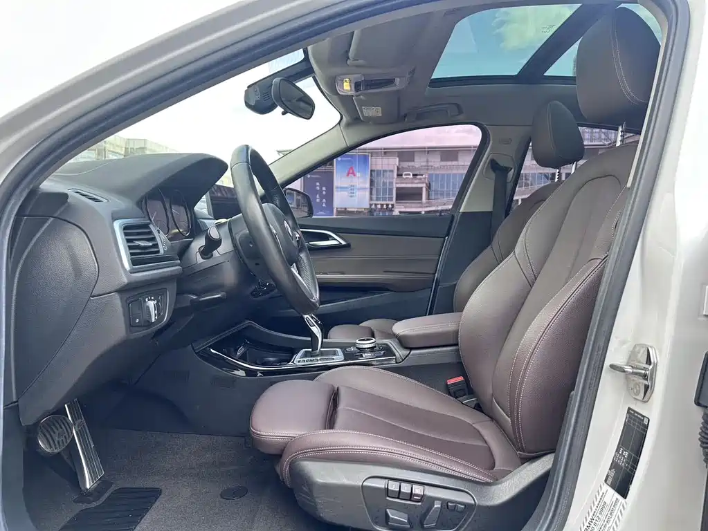 BMW 1 Series 2020