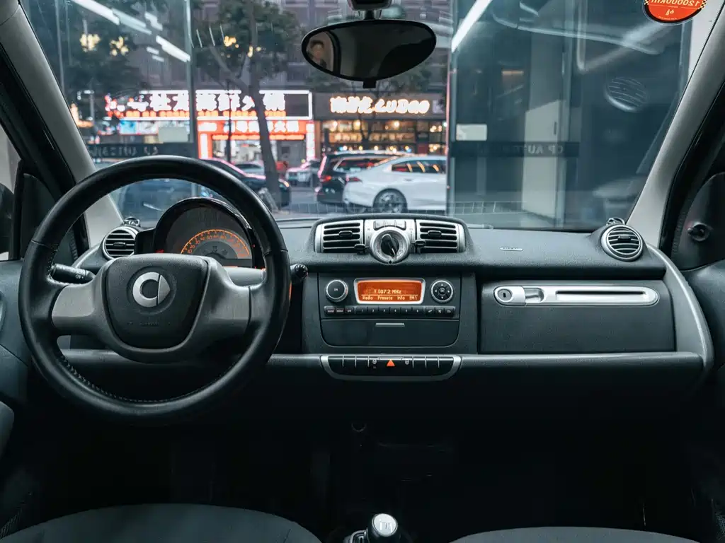 smart Fortwo 2013 — фото 12