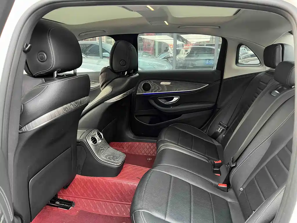 Mercedes-Benz E-Class 2020 — фото 6