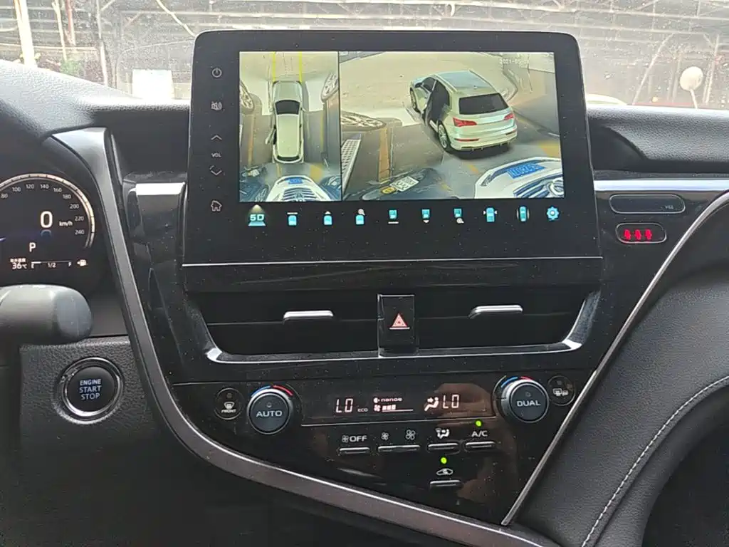 Toyota Camry 2021 — фото 13