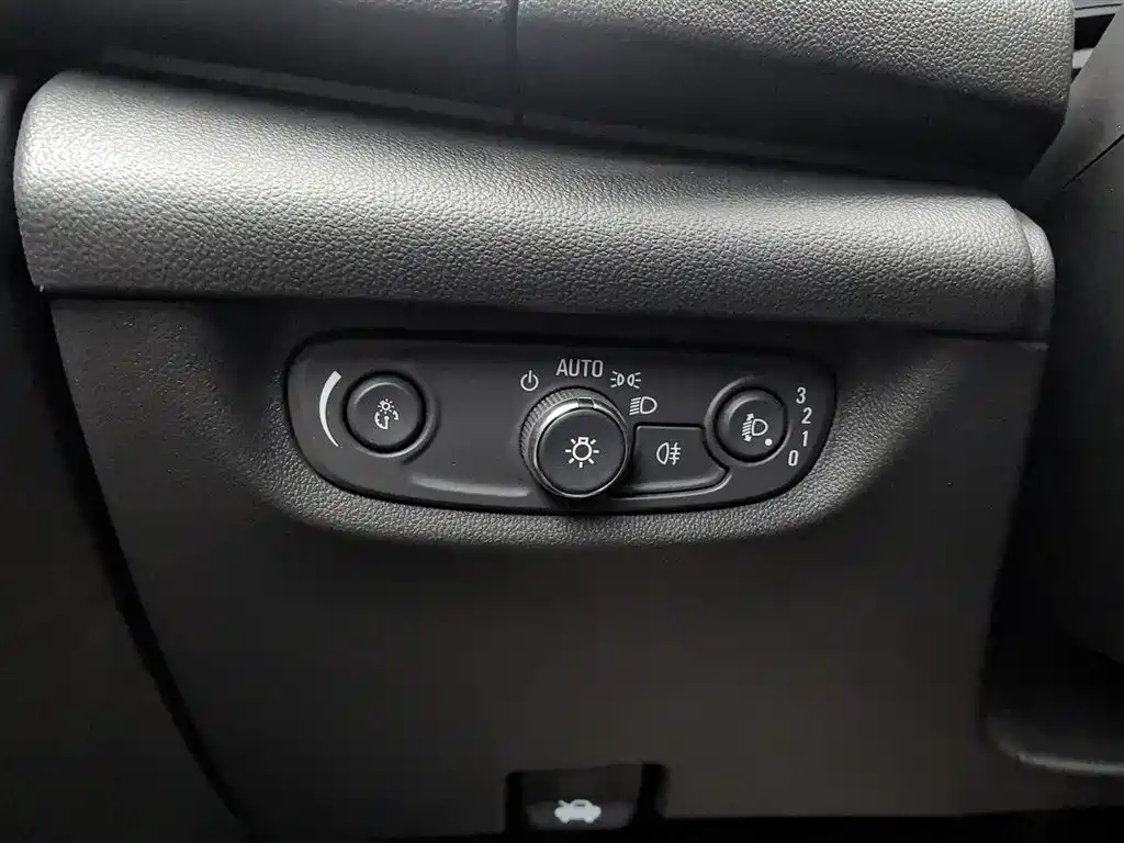 Buick Regal 2022 — фото 21