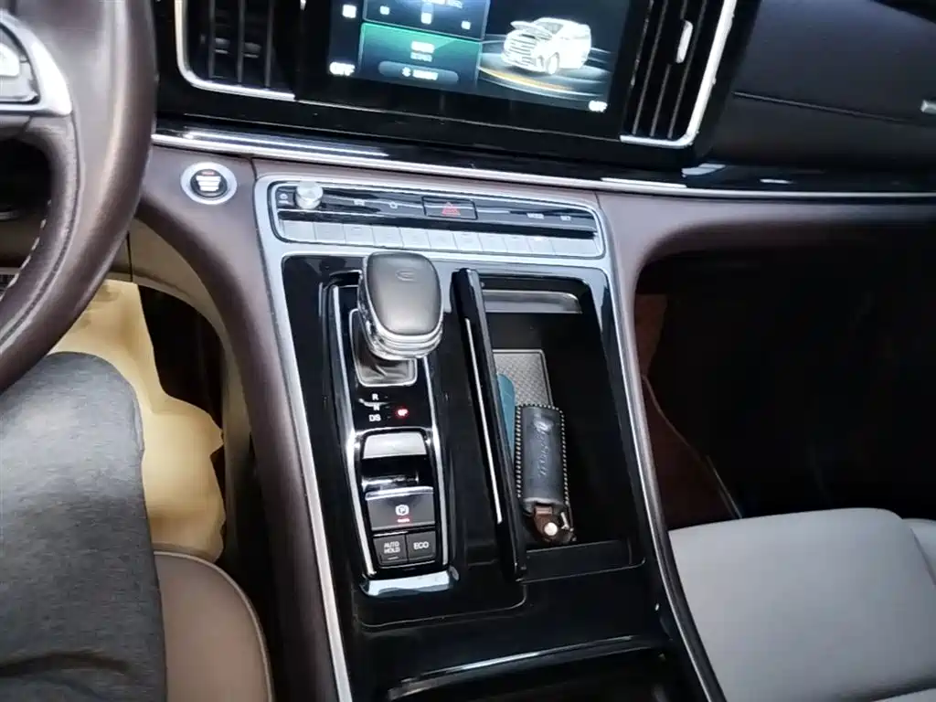GAC Motor Trumpchi M8 2022 — фото 14