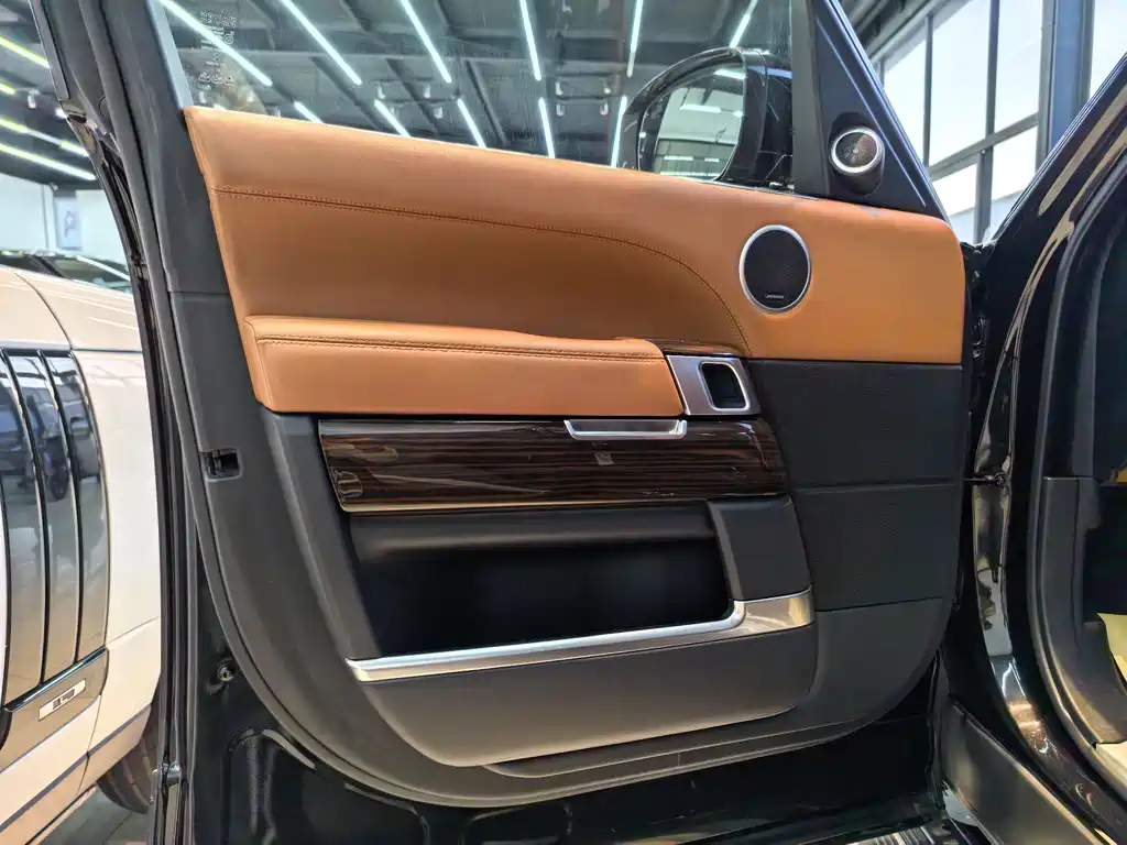 Land Rover Range Rover 2017 — фото 14