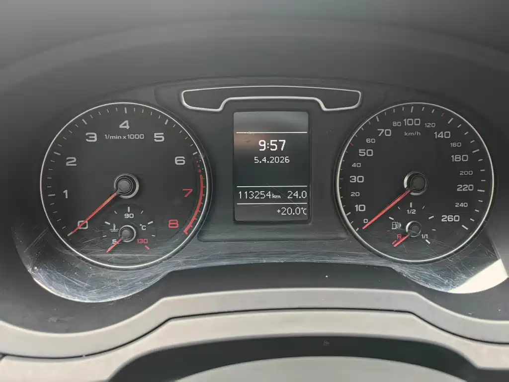Audi Q3 2014 — фото 18