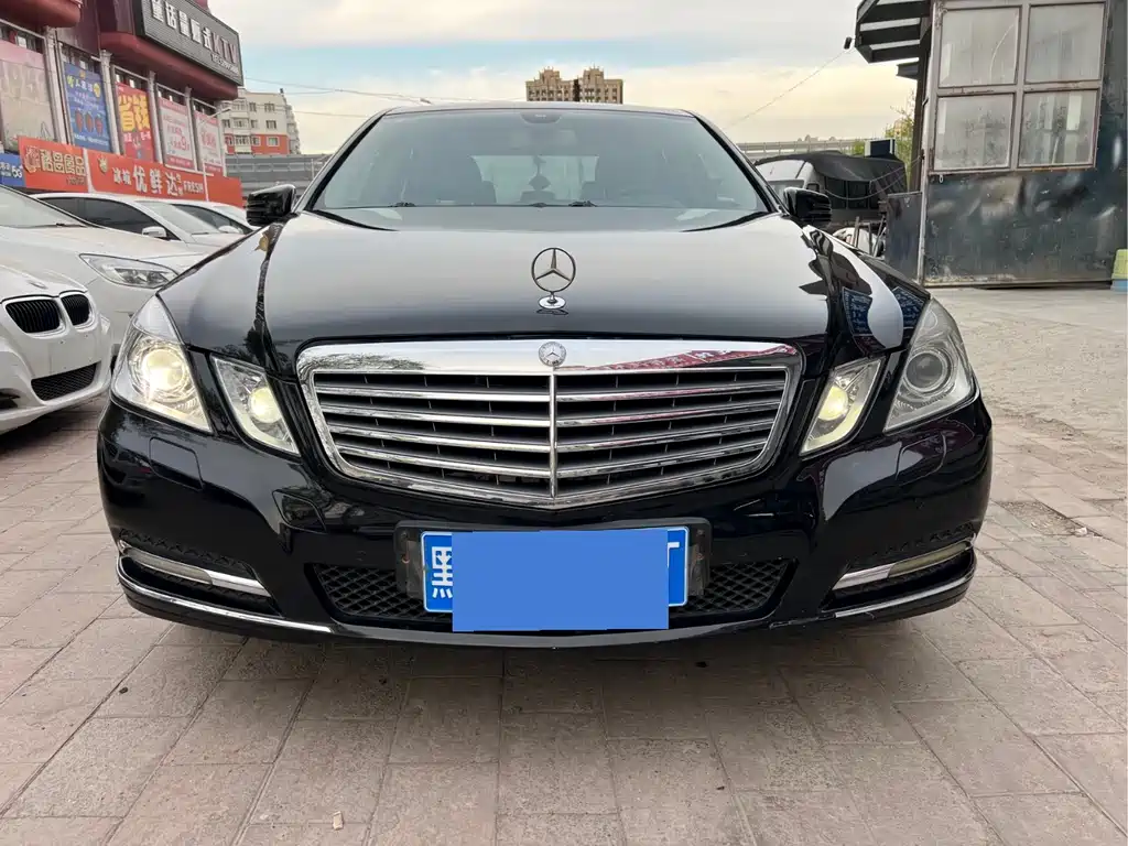 Mercedes-Benz E-Class 2010