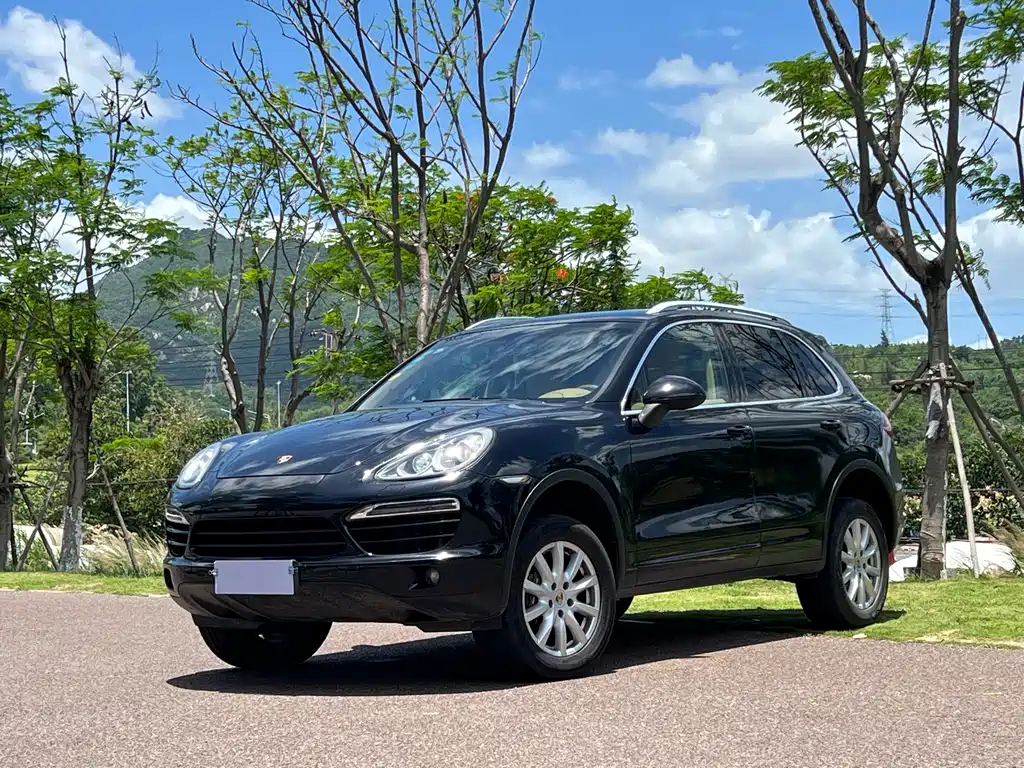 Porsche Cayenne 2013 — фото 1