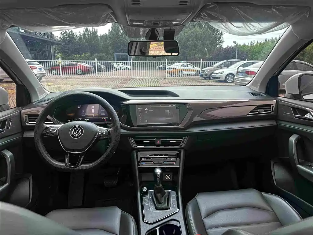 Volkswagen Tharu 2022