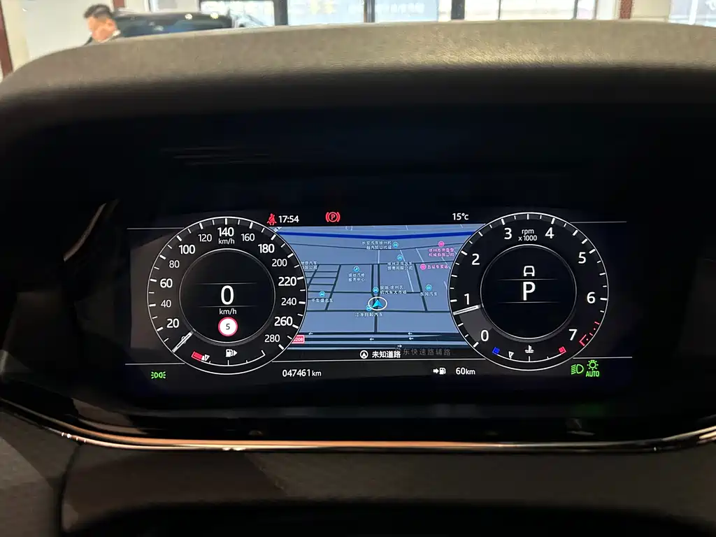 Land Rover Evoque 2021 — фото 12