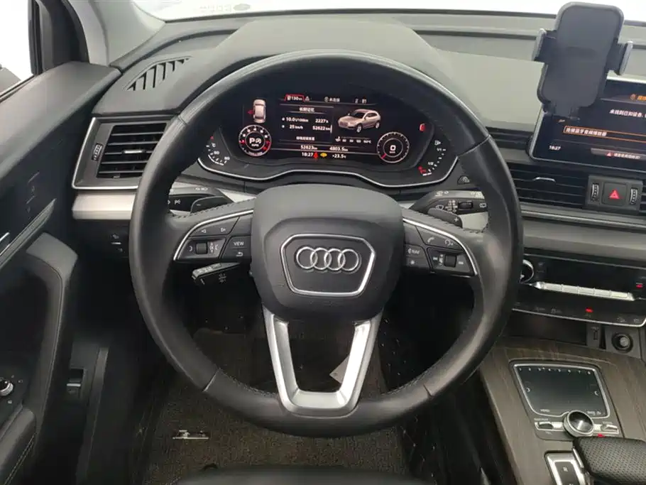 Audi Q5L 2021 — фото 15