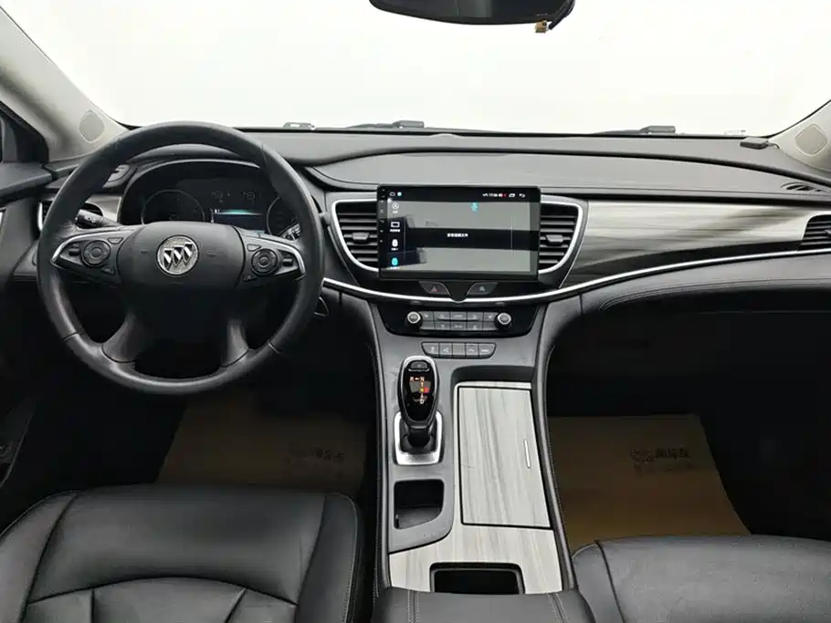 Buick LaCrosse 2017 — фото 12