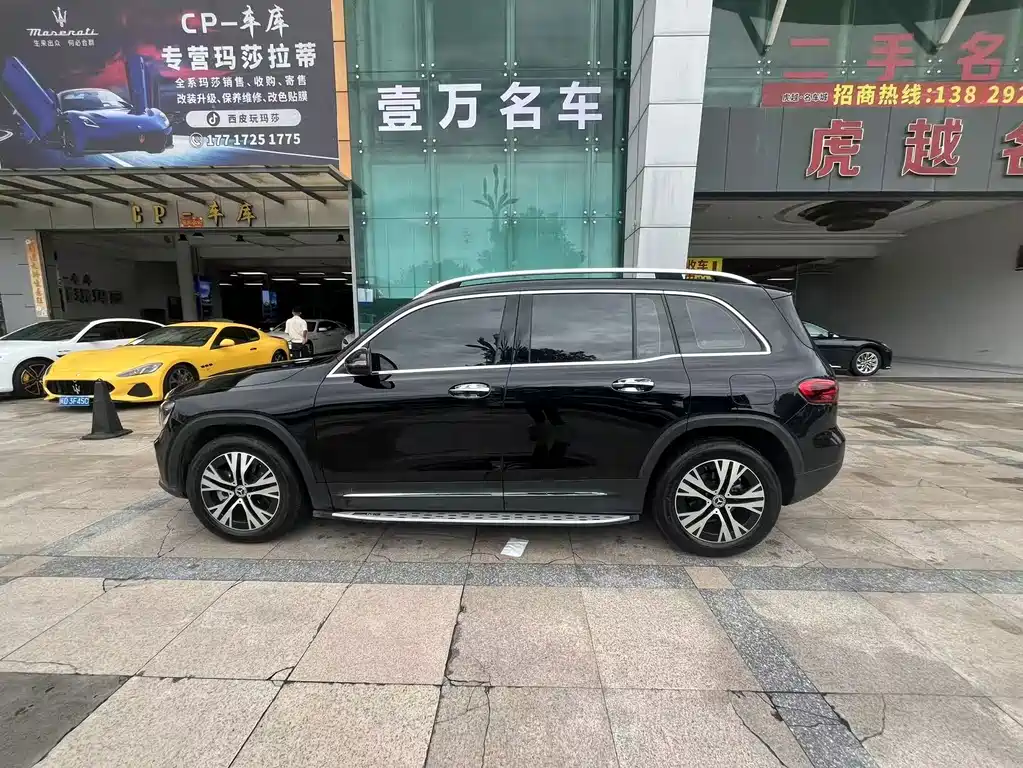Mercedes-Benz GLB 2025