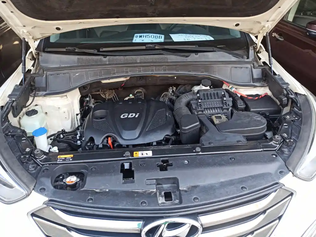 Hyundai Santa Fe 2015 — фото 10