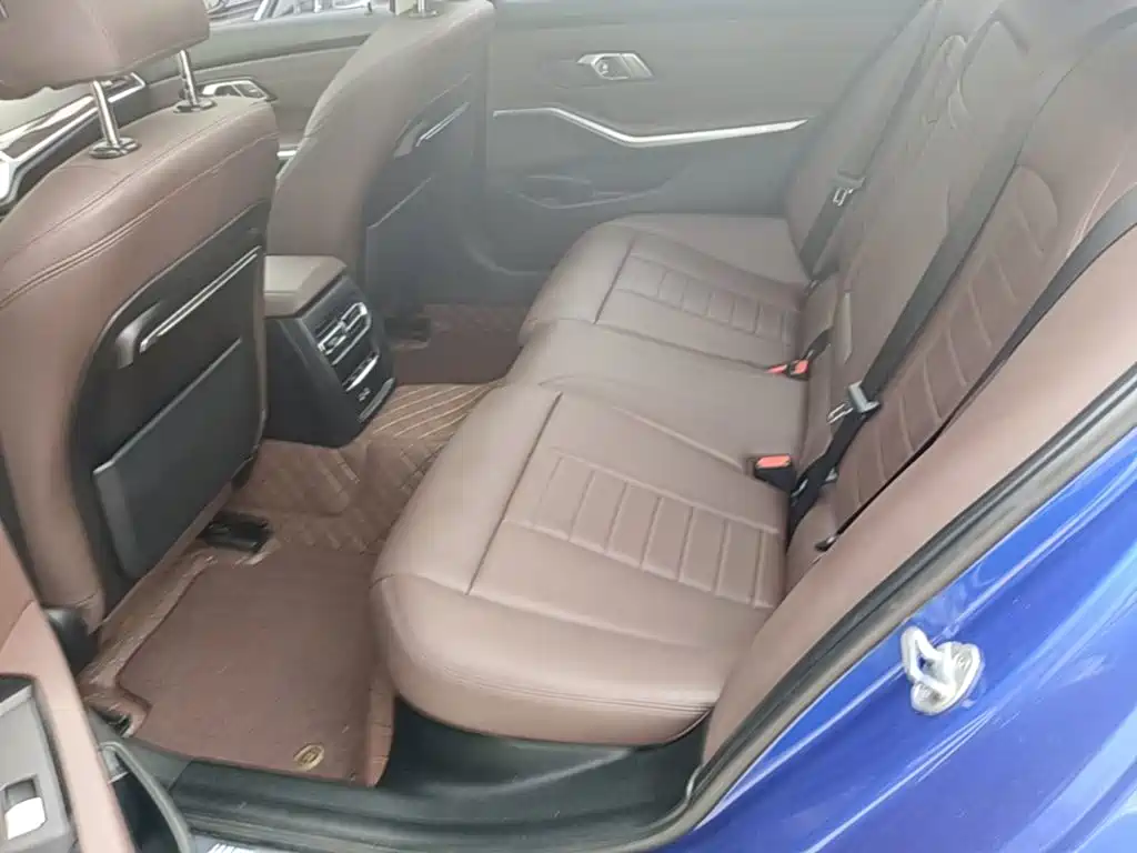 BMW 3 Series 2020 — фото 17