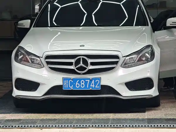 Mercedes-Benz E-Class 2015