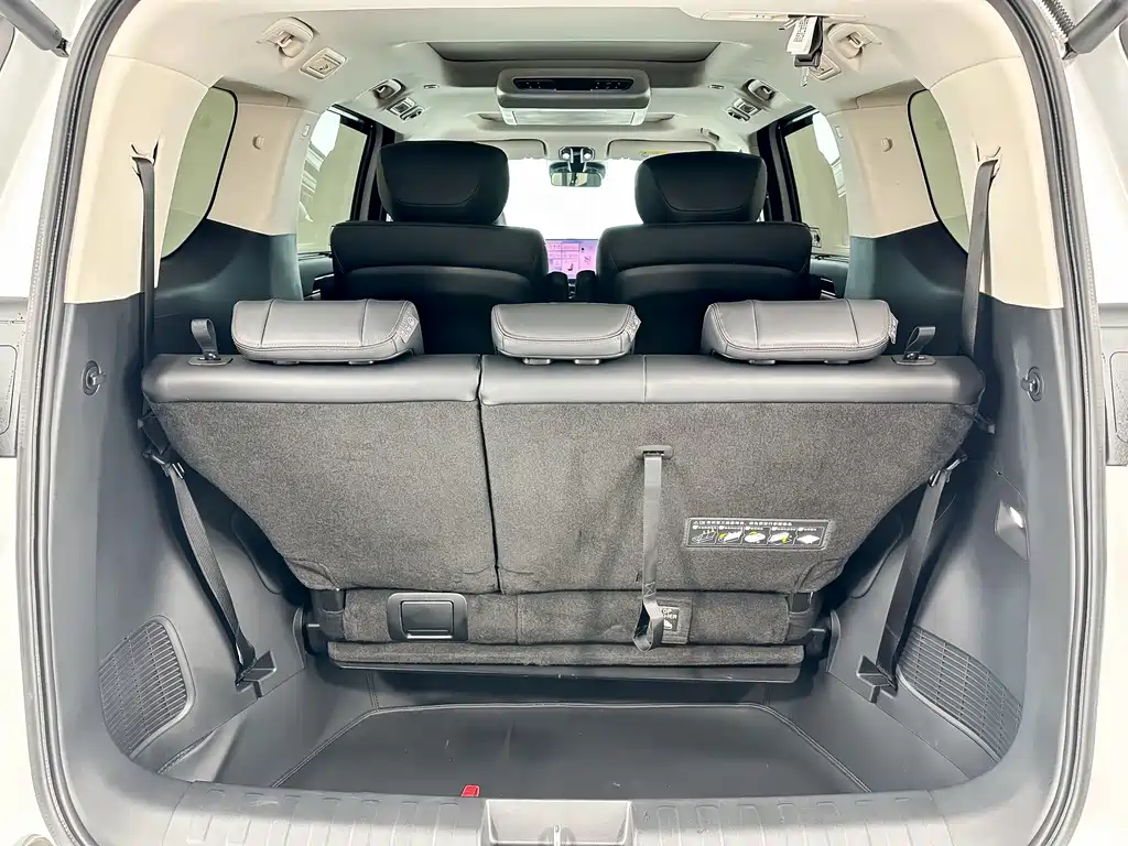 GAC Motor E8 PHEV 2025