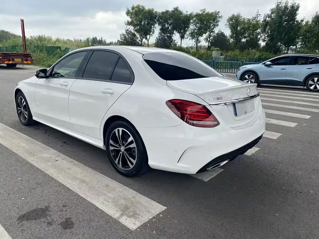 Mercedes-Benz C-Class 2017 — фото 13