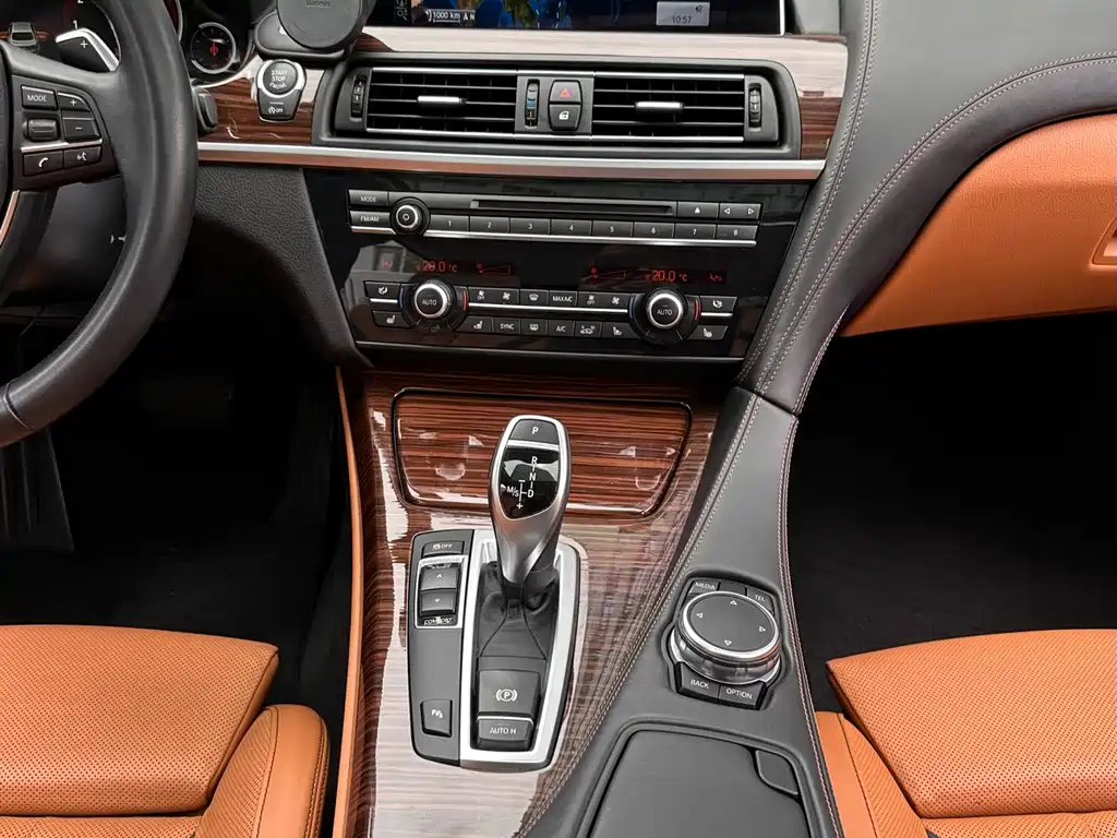 BMW 6 Series 2016 — фото 21