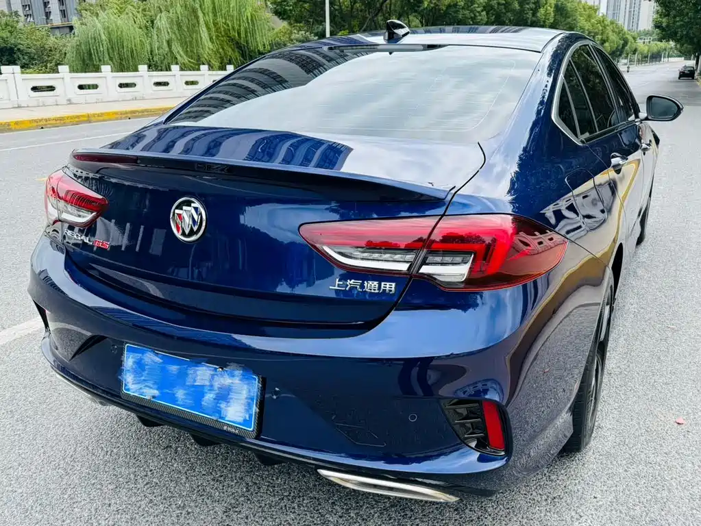 Buick Regal 2023 — фото 13