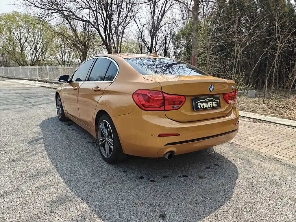 BMW 1 Series 2017 — фото 10