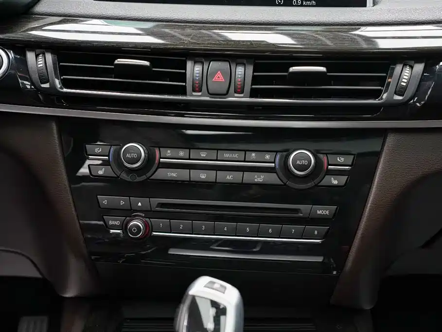 BMW X5 2016 — фото 20