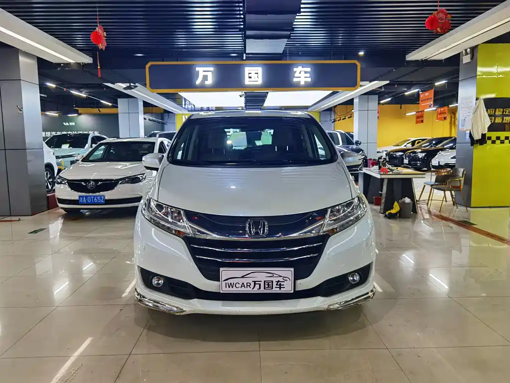 Honda Odyssey 2018 — фото 3