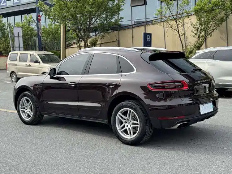 Porsche Macan 2017 — фото 9