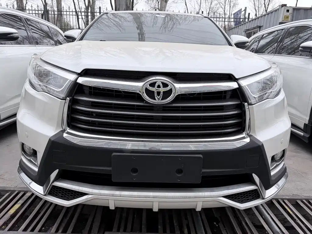 Toyota Highlander 2016 — фото 2