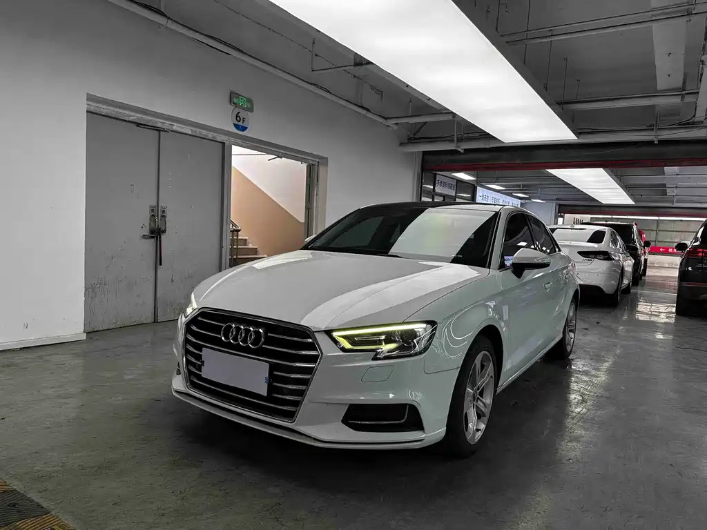 Audi A3 2020 — фото 1