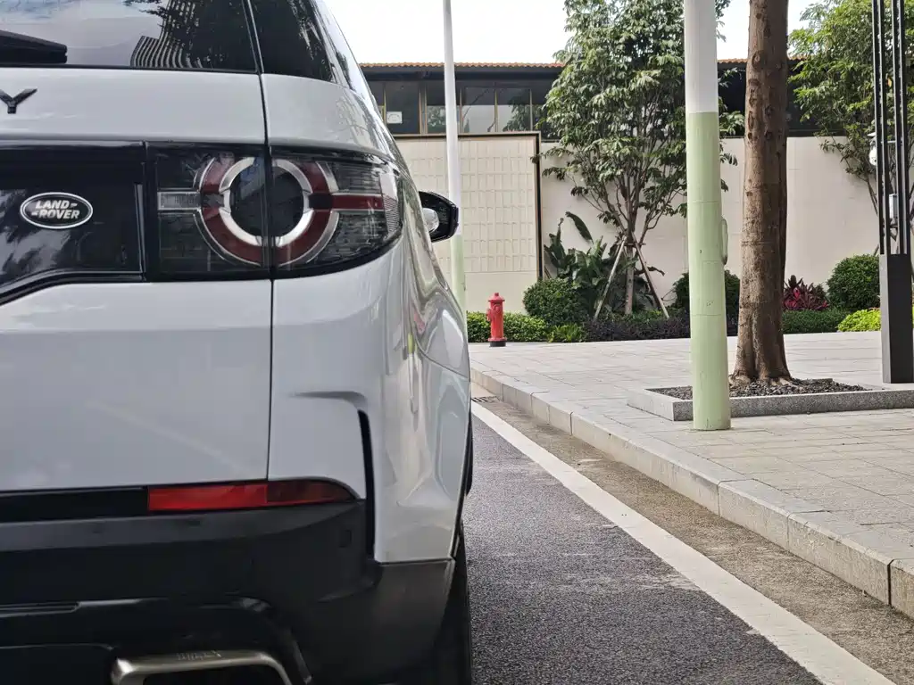 Land Rover Discovery Sport 2018 — фото 20