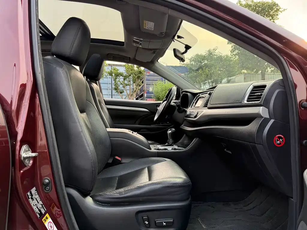 Toyota Highlander 2015 — фото 11