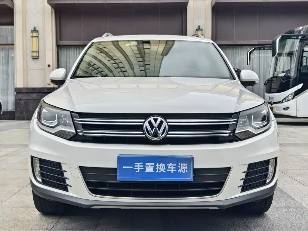 Volkswagen Tiguan 2015 — фото 2