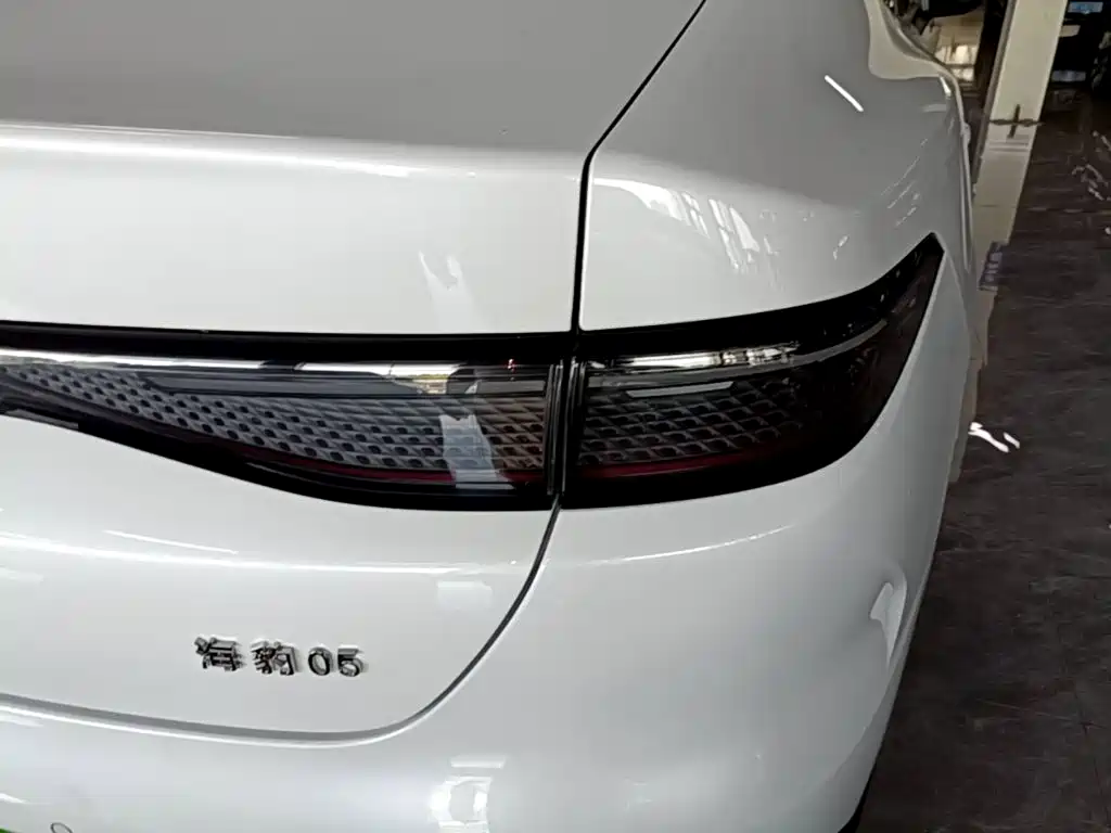 BYD Seal 05 DM-i 2026 — фото 8